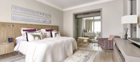 4 bedrooms House in Paris, France No. 179543 29