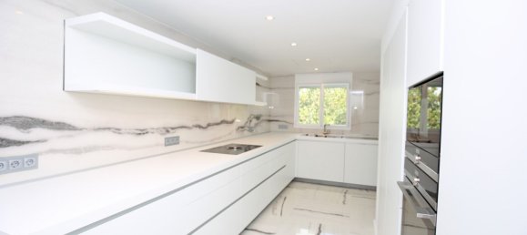 5 bedrooms Townhouse in Marbella, Spain No. 119434 30