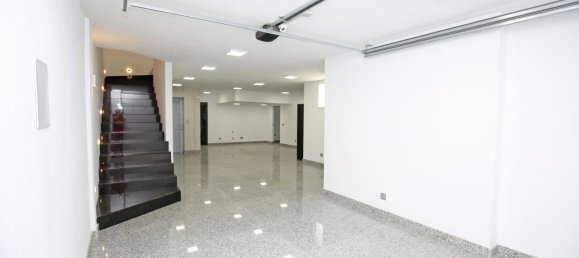 5 bedrooms Townhouse in Marbella, Spain No. 119434 2