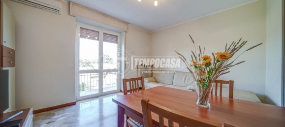 3 rooms Apartment in Castelletto sopra Ticino, Italy No. 280305 5