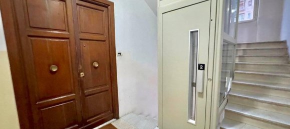 5 rooms Apartment in Benevento, Italy No. 37365 6