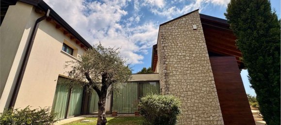 17 rooms Villa in Borso del Grappa, Italy No. 288629 6