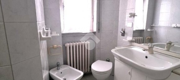 2 rooms Apartment in Malnate, Italy No. 141220 9