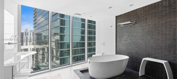 2 Schlafzimmer Gewerbliche Immobilien in Miami, USA, Nr. 615812 5