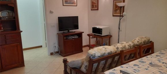 2 rooms Villa in Forte dei Marmi, Italy No. 288229 8