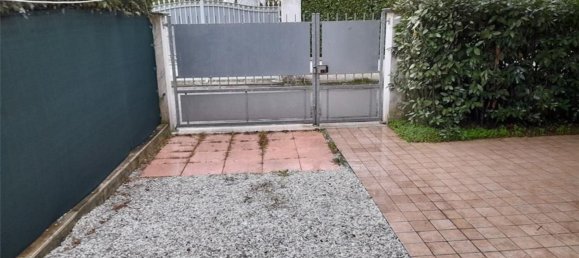 2 rooms Villa in Forte dei Marmi, Italy No. 288229 3