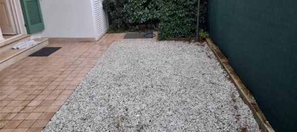 2 rooms Villa in Forte dei Marmi, Italy No. 288229 4