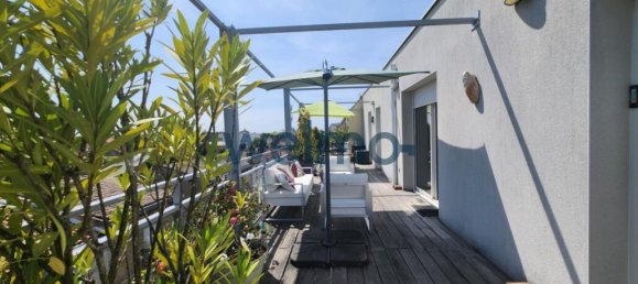 Квартира с 3 спальнями в Бордо, Франция № 340037 2