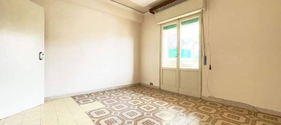 3-salle Appartement à Messina, Italy No. 253216 2