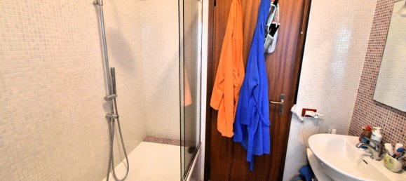 5 bedrooms Apartment in Pistoia, Italy No. 335968 16