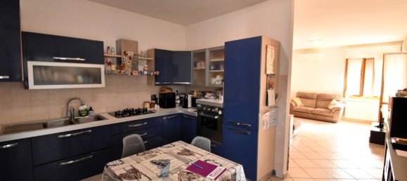 5 bedrooms Apartment in Pistoia, Italy No. 335968 10