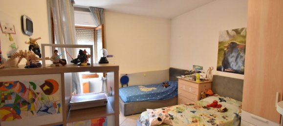 5 bedrooms Apartment in Pistoia, Italy No. 335968 12