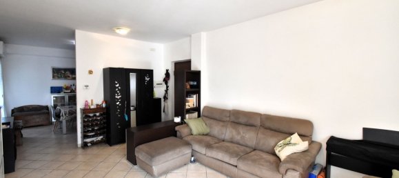 5 bedrooms Apartment in Pistoia, Italy No. 335968 4