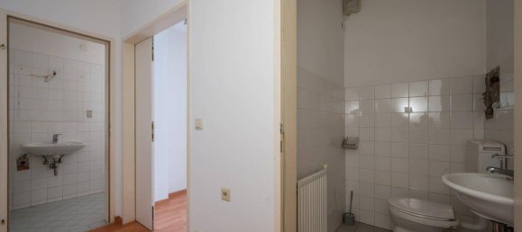 2 rooms Apartment in Favoriten, Austria No. 138353 6