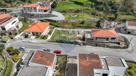 534m² Land in Fafe, Portugal No. 34232