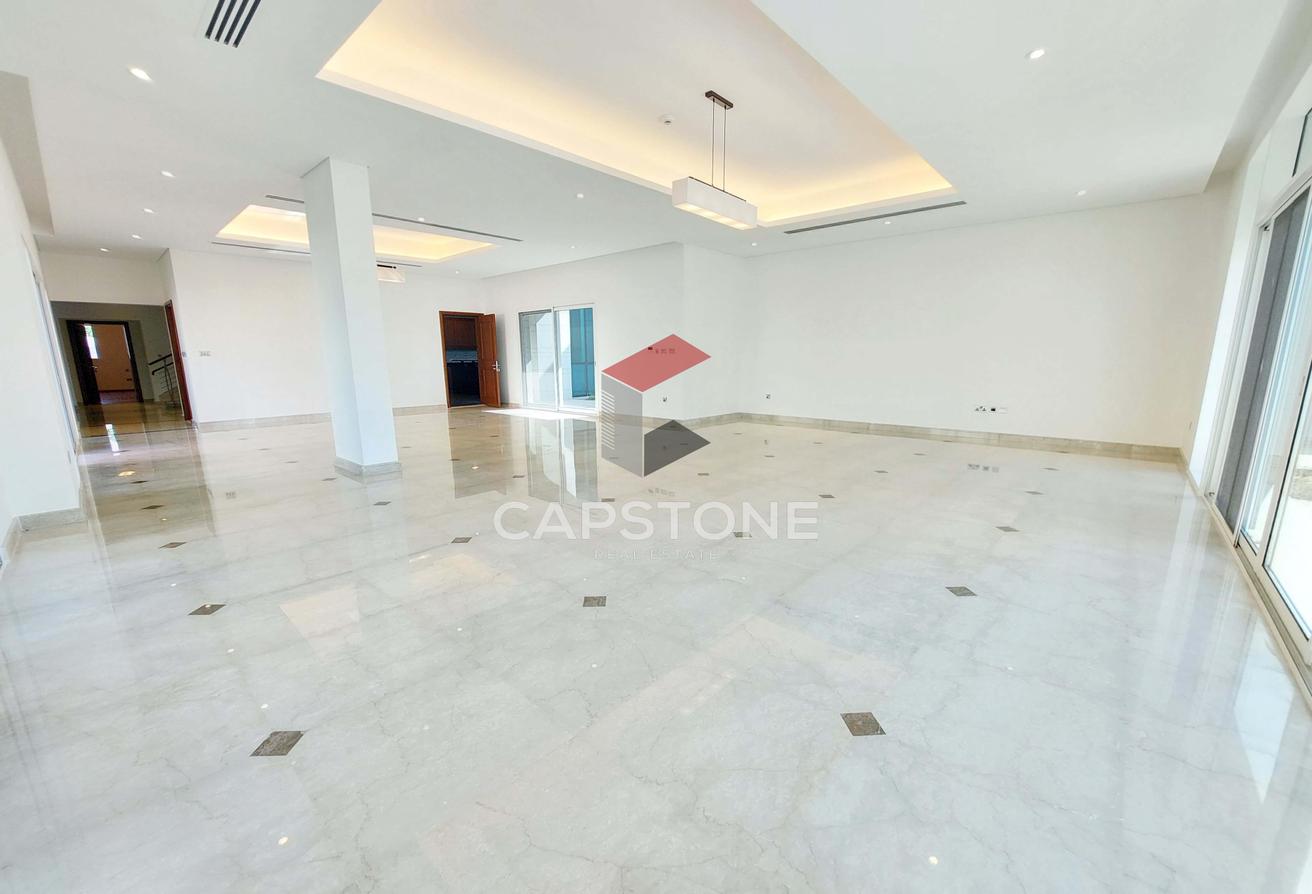 6 bedrooms Villa in The Marina, UAE No. 21869