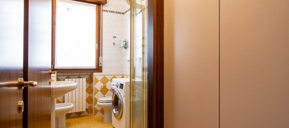 4غرفة منزل ذو طابقين في Abano Terme, Italy رقم 192928 38