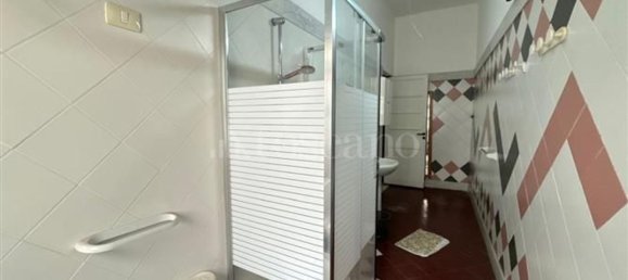 4-salle Appartement à Catania, Italy No. 139266 14