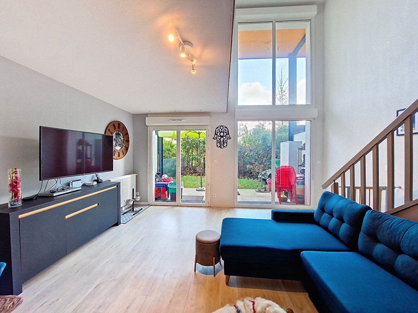 3 bedrooms Duplex in Merignac, France No. 329793