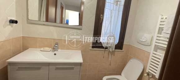 3-Zimmer Doppelhaus in Rome, Italy, Nr. 44909 14