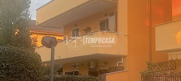 3-Zimmer Doppelhaus in Rome, Italy, Nr. 44909 2