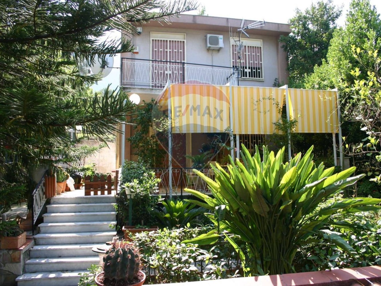 2 غرف نوم فيلا في Carini, Italy رقم 22592