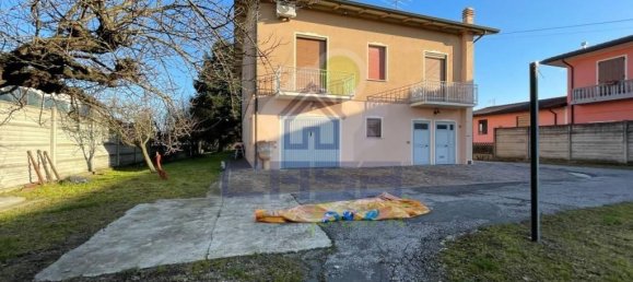 Villa de 12 habitaciónes en Casalmaggiore, Italy No. 32346 27