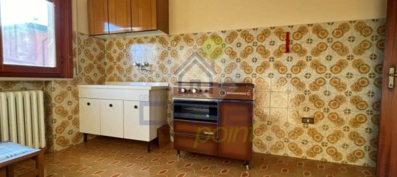 Villa de 12 habitaciónes en Casalmaggiore, Italy No. 32346 3