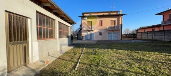 Villa de 12 habitaciónes en Casalmaggiore, Italy No. 32346 26