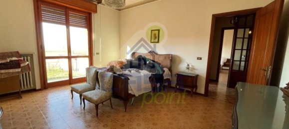 Villa de 12 habitaciónes en Casalmaggiore, Italy No. 32346 9