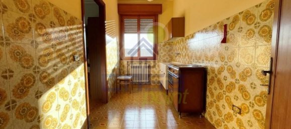 Villa de 12 habitaciónes en Casalmaggiore, Italy No. 32346 4