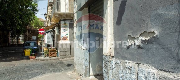 2-Zimmer Gewerbliche Immobilie in Catania, Italy, Nr. 52960 16