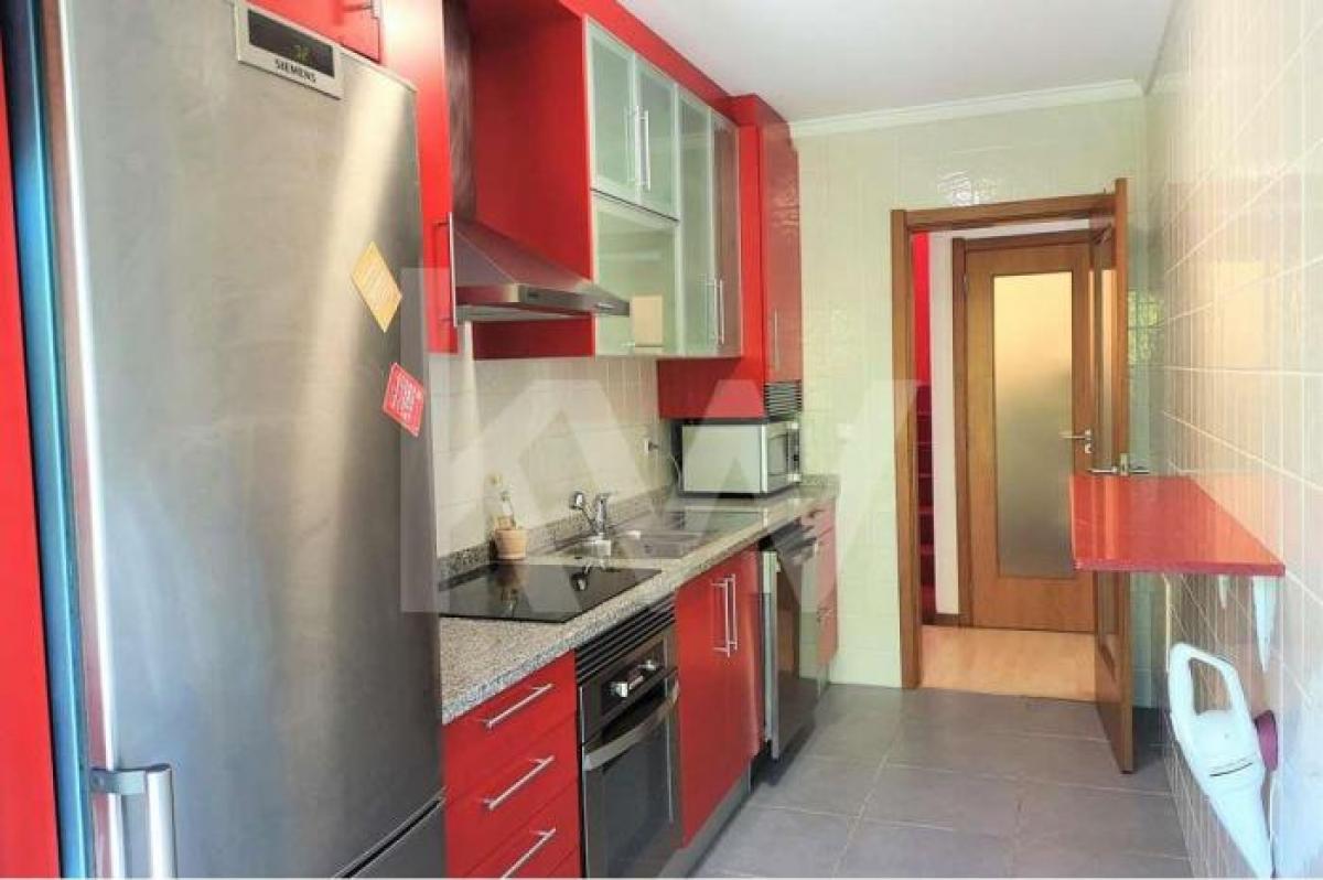 Studio in Aveiro, Portugal No. 228