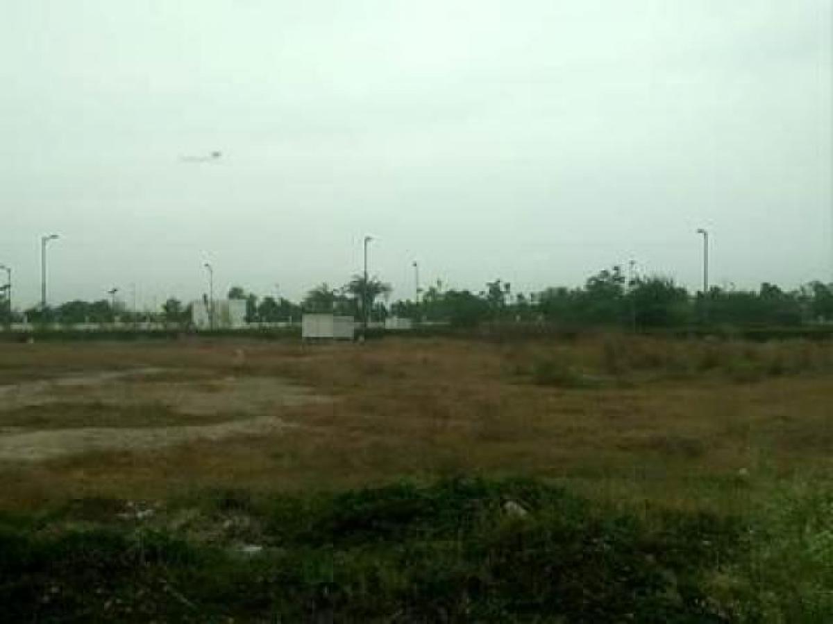  Land in Lucknow, India No. 30970