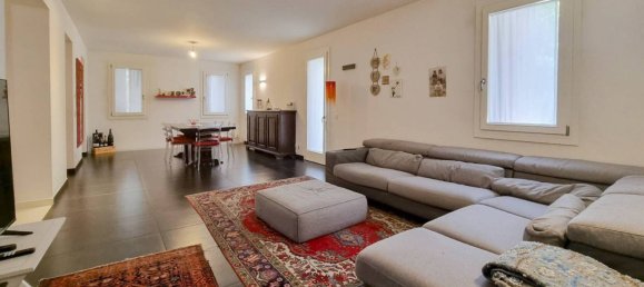 4 bedrooms Villa in San Donà di Piave, Italy No. 291731 6