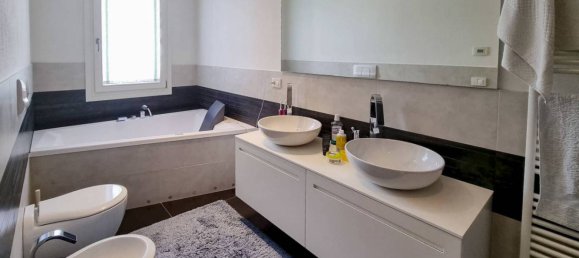 4 bedrooms Villa in San Donà di Piave, Italy No. 291731 16