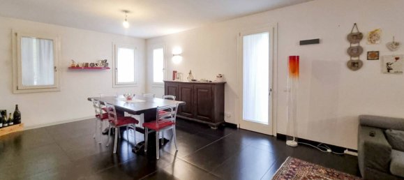 4 bedrooms Villa in San Donà di Piave, Italy No. 291731 4