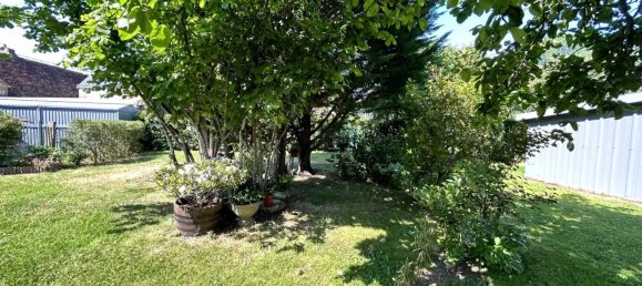 2 bedrooms House in Rivarennes, France No. 94018 16