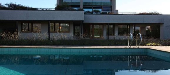 5 bedrooms Villa in Lipomo, Italy No. 132557 3