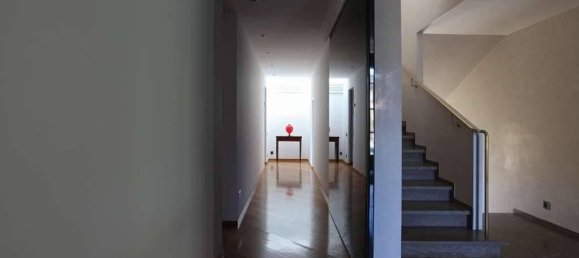 5 bedrooms Villa in Lipomo, Italy No. 132557 12