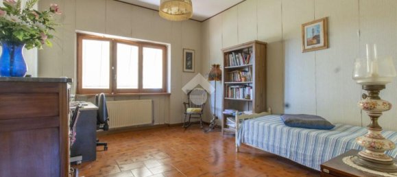 9 rooms Villa in Castelnuovo di Porto, Italy No. 14962 10
