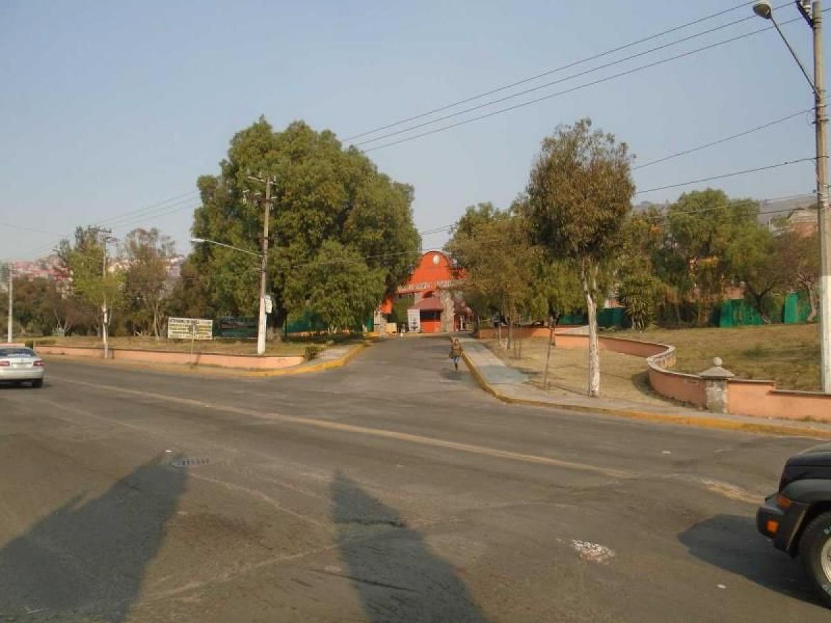 Casa de 3 dormitorios en Tlalnepantla, Mexico No. 221413