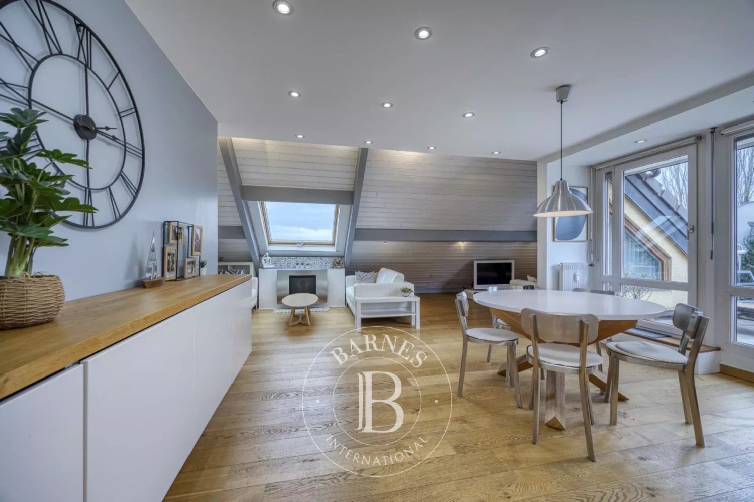 3 bedrooms Penthouse in Divonne-les-Bains, France No. 272916