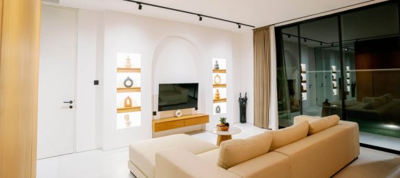 Villa de 3 dormitorios en Garden Villa II, Ubud, Indonesia No. 2202 2