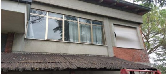 8 rooms Apartment in Umbertide, Italy No. 1839 12