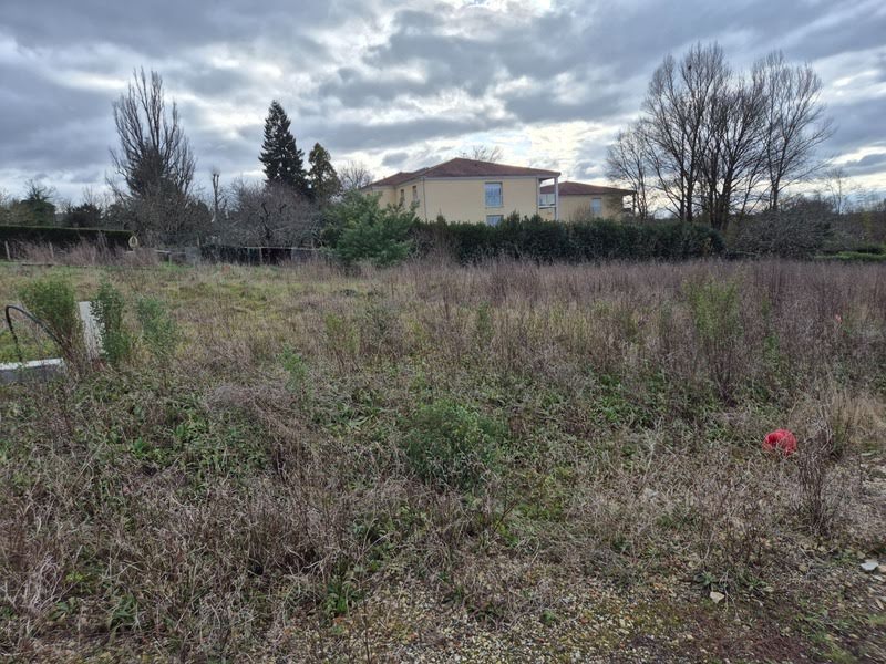 436m² Land in Angouleme, France No. 98626