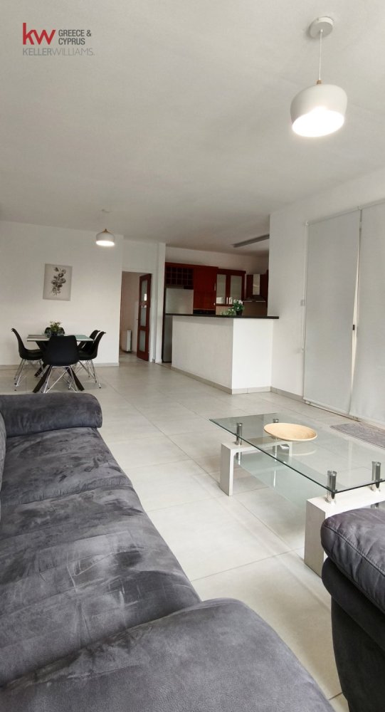 Apartamento de 3 dormitorios en Strovolos, Cyprus No. 26126