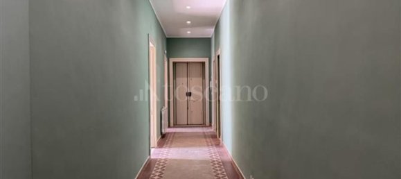 3 bedrooms Apartment in Catania, Italy No. 371931 2