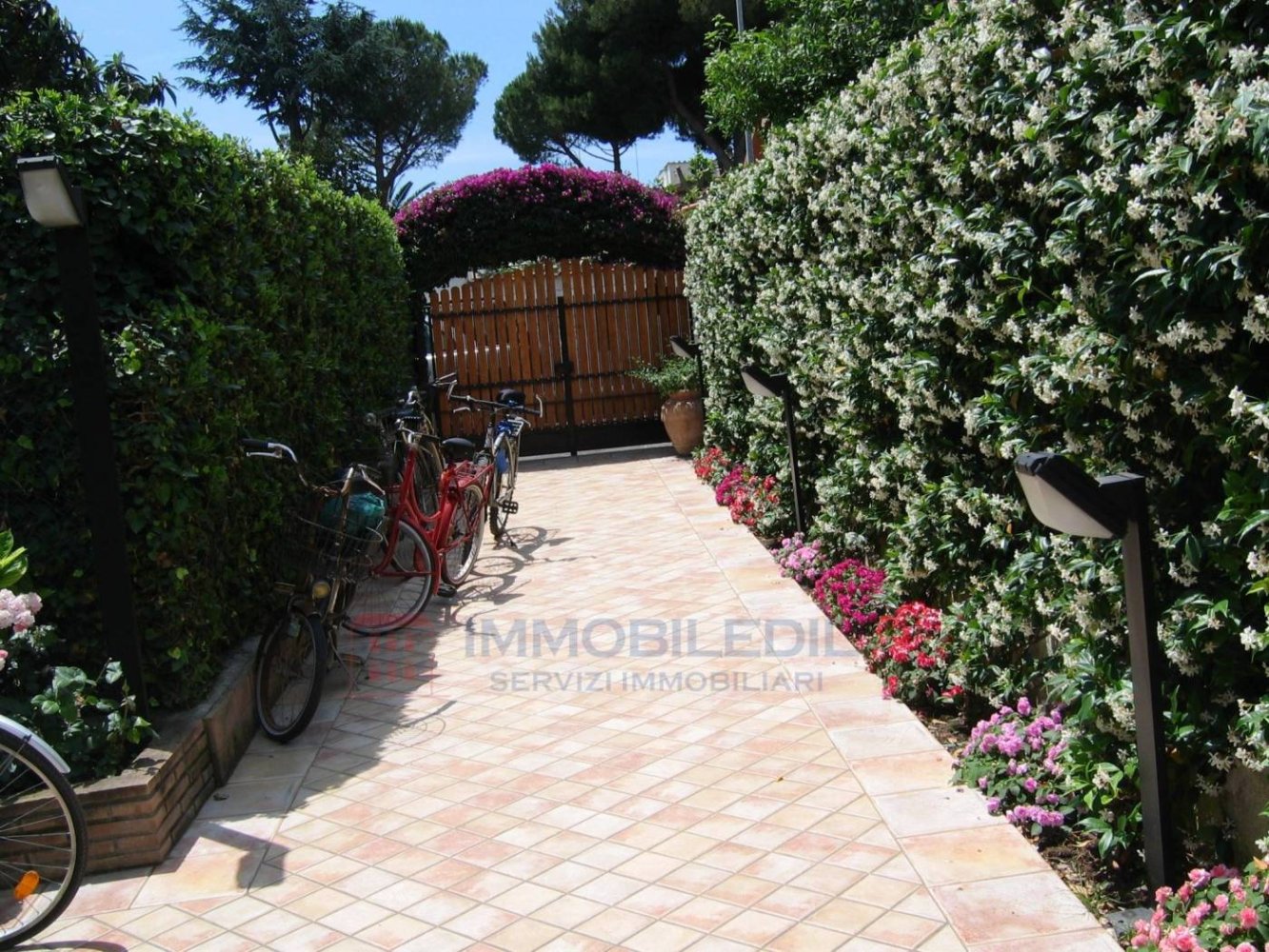 3 bedrooms Villa in Santa Marinella, Italy No. 62322