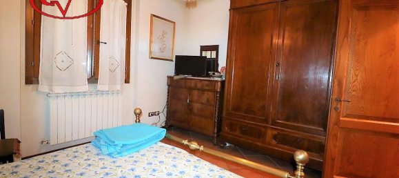 Villa de 8 divisões em Loro Ciuffenna, Italy N.º 224890 13